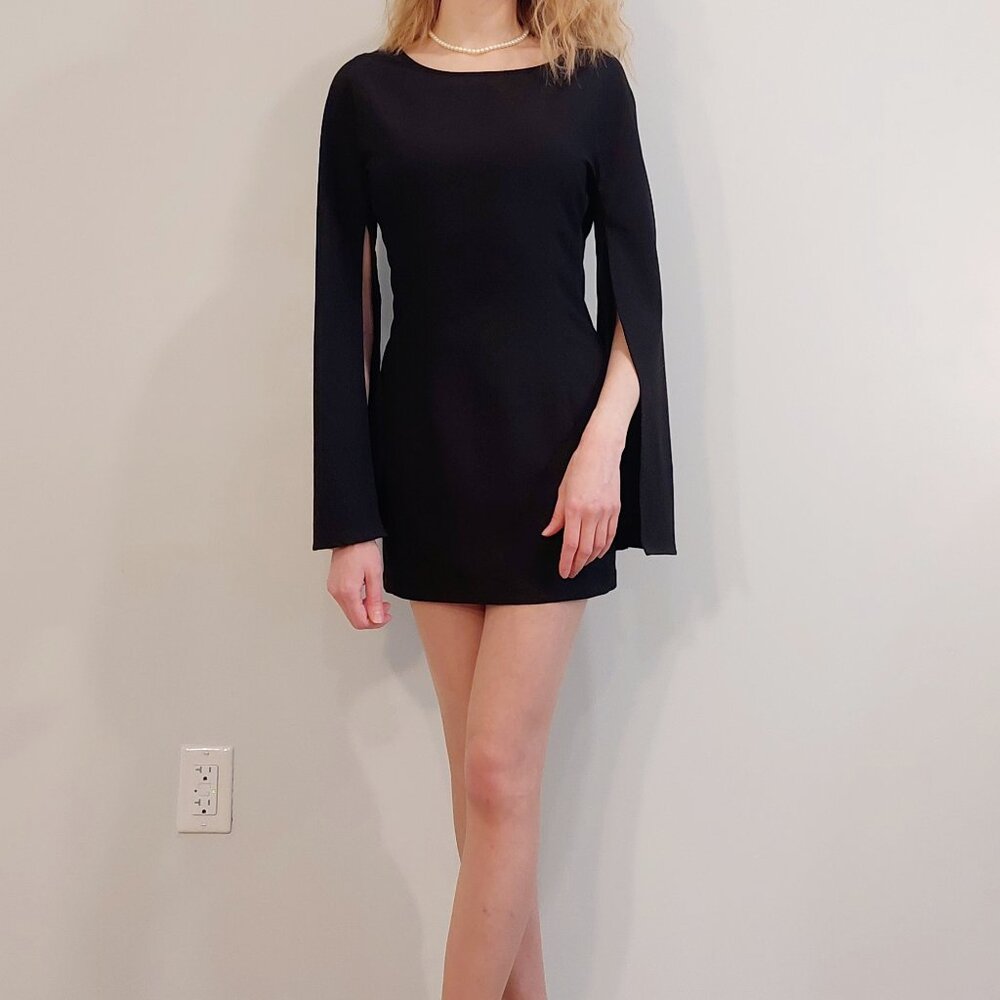 AX Paris Cape Sleeve Slim-Fit Mini Dress – Black